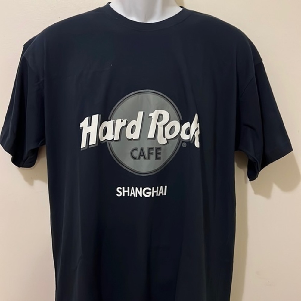 Unisex Hard Rock Cafe Shanghai, China Graphic Tee - Picture 5 of 9